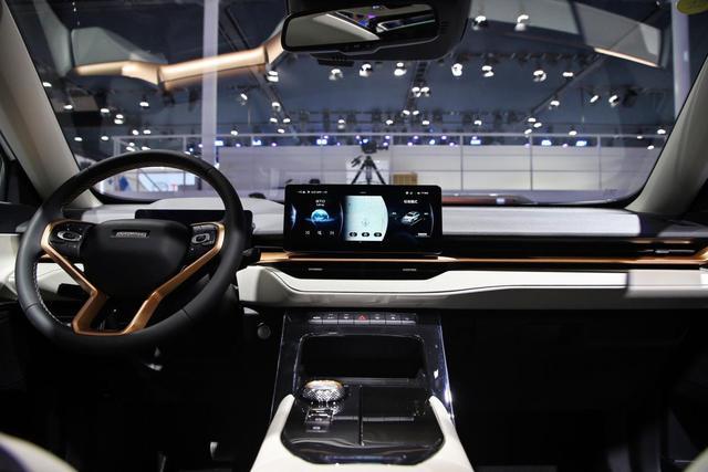 哈弗大狗|撒欢敦煌、现身北京车展！网友：哈弗大狗有内味儿了