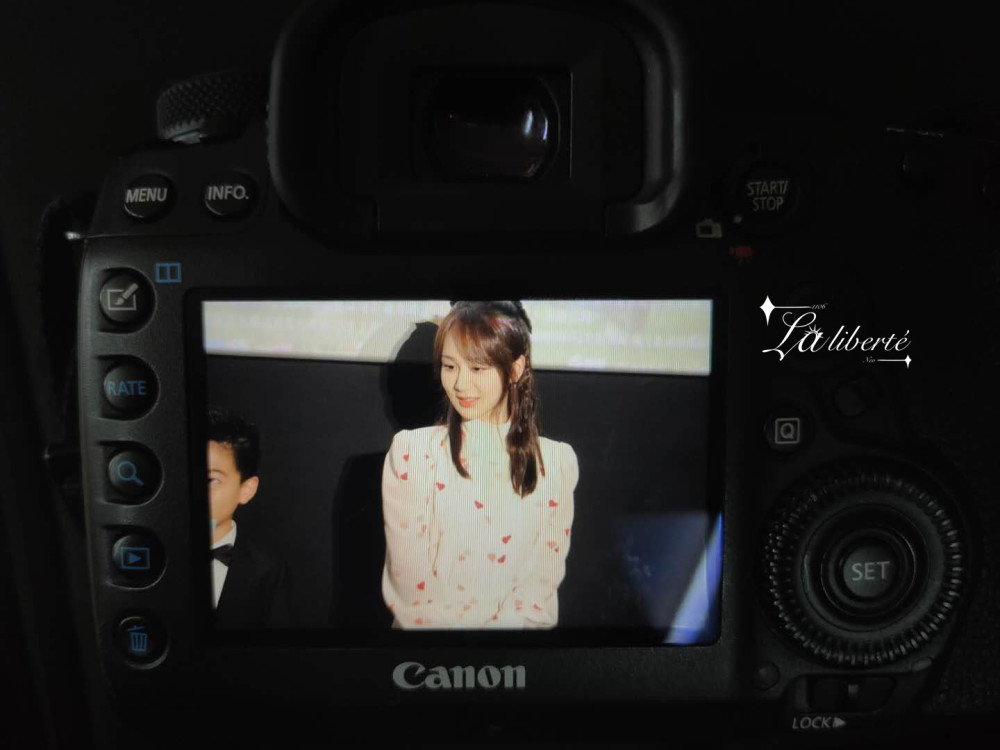 杨紫|杨紫路演生图曝光，笑容甜美妆发造型极佳，“丑小鸭”终蜕变成“白雪公主”