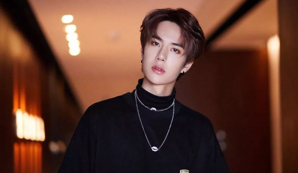 蔡徐坤|这么想红？从肖战到蔡徐坤再到TFBOYS，6位顶流都被他成功带出场