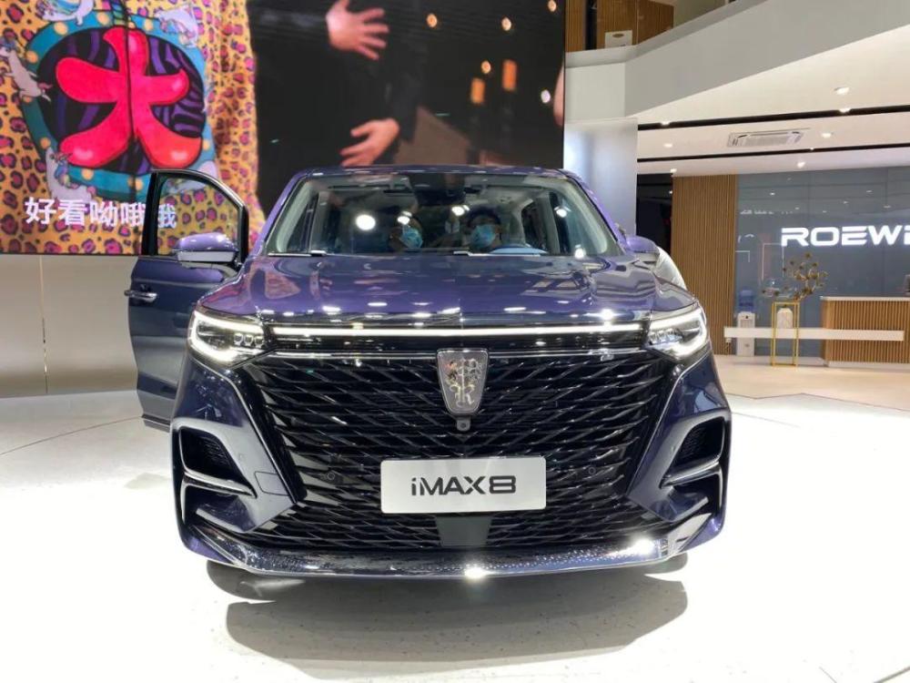 除了轿车,suv之外,以广汽传祺,荣威为代表的中国品牌,在高端mpv上的做