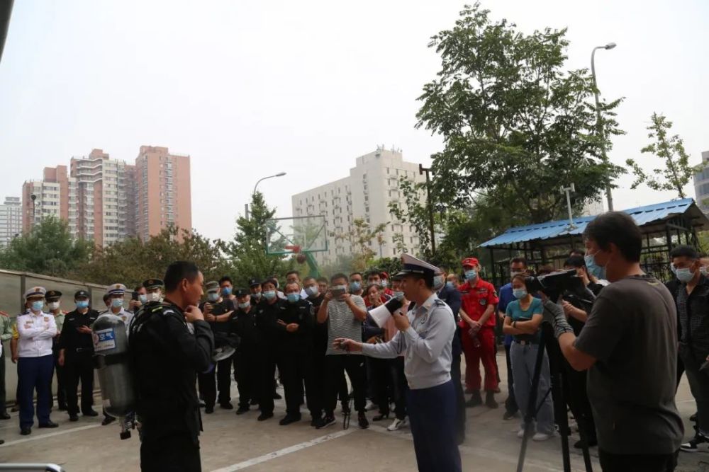 室内消火栓|“一警六员”消防培训考核，牛！