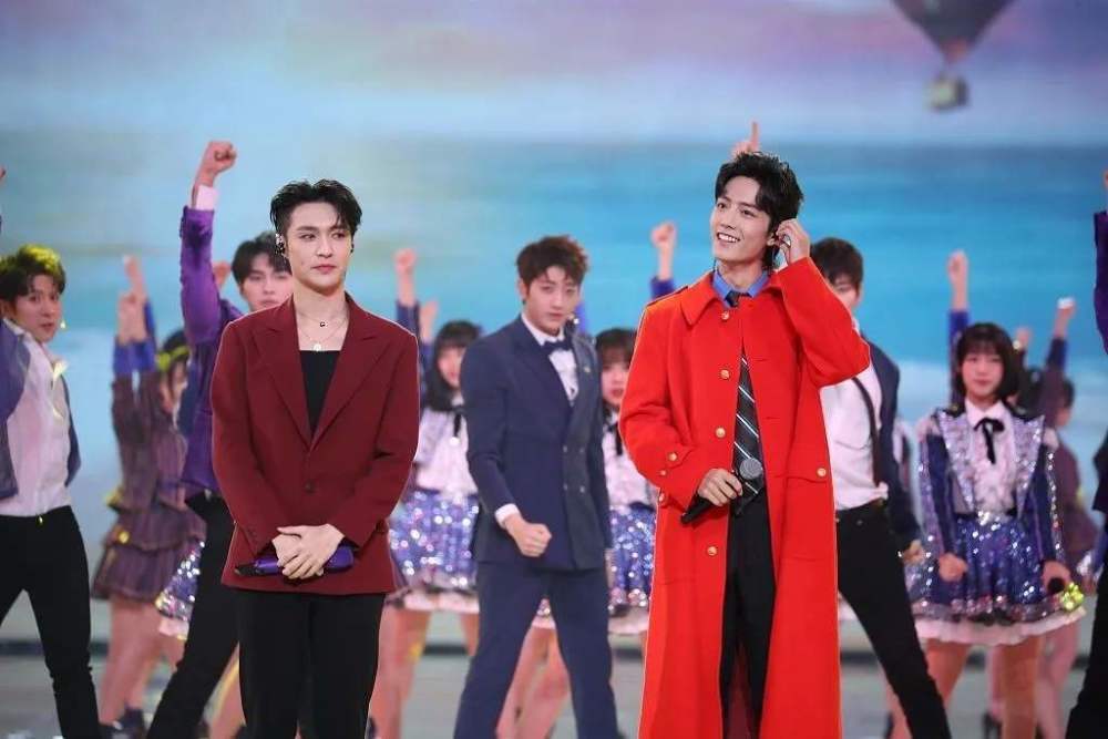 张艺兴|肖战张艺兴账号互关或合作将近