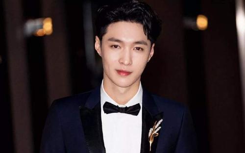 张艺兴|肖战张艺兴账号互关或合作将近