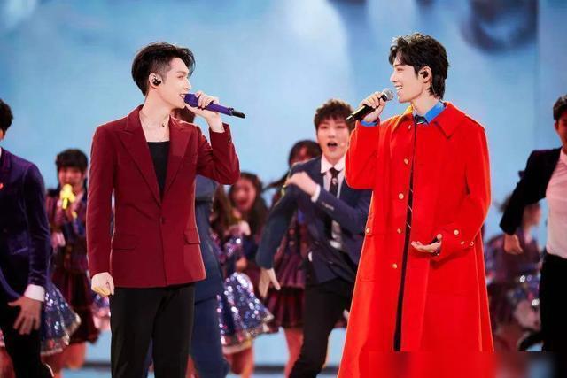 张艺兴|肖战张艺兴账号互关或合作将近