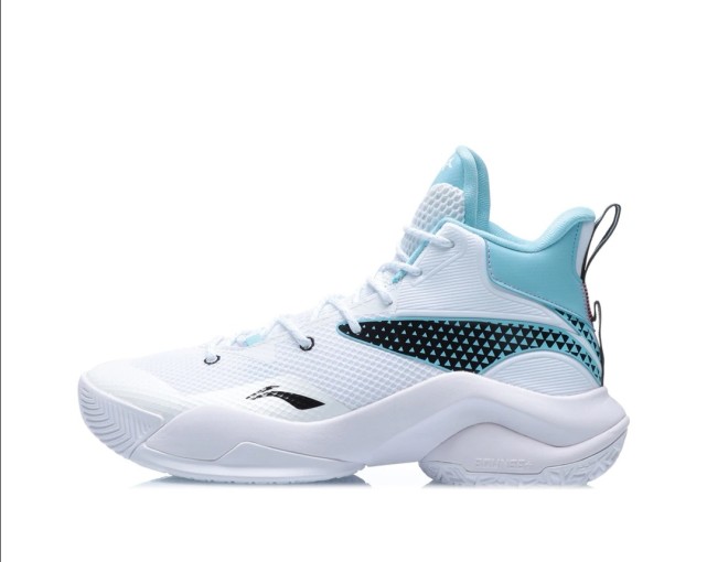 什么样的篮球鞋,科技叠加,适用锋线,还有北斗七星