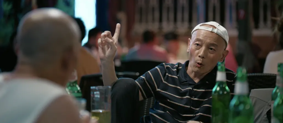 我和我的家乡|《我和我的家乡》将上映，海报疑似P眼泪？网友的反应太搞笑