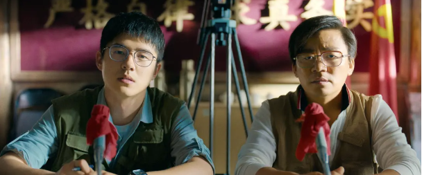 我和我的家乡|《我和我的家乡》将上映，海报疑似P眼泪？网友的反应太搞笑