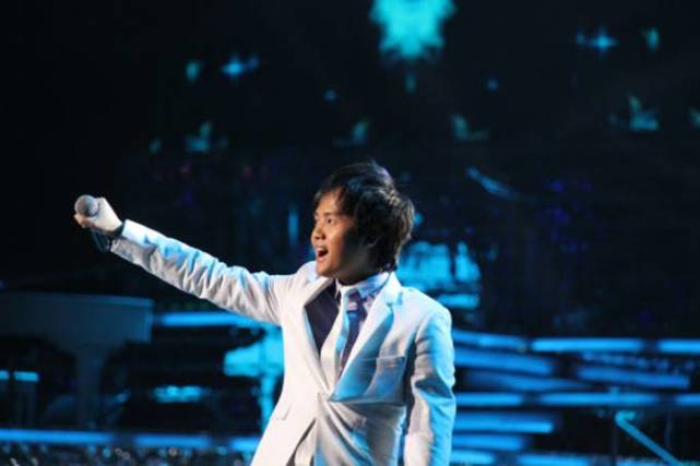 他是彩铃天王也是情歌王子15岁开演唱会曾拒上春晚