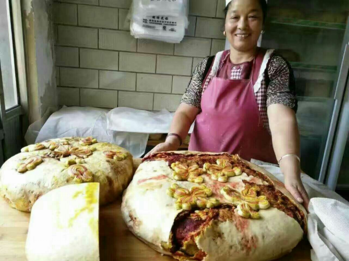 月饼|今天的月饼花样真多，但中国人吃月饼，其实是从一块胡饼开始的