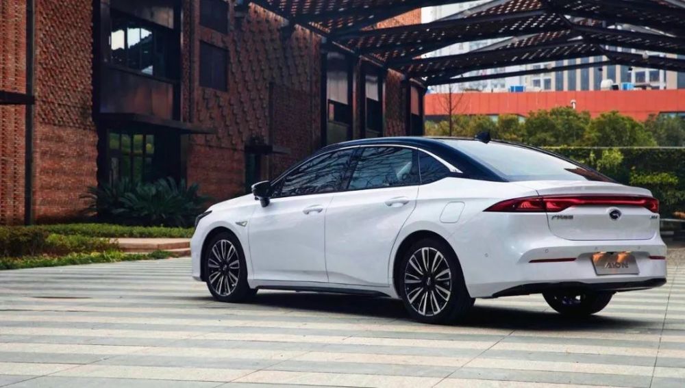 燃油车|开过纯电动车就再也回不去了！北京车展上这款车可以说明一切