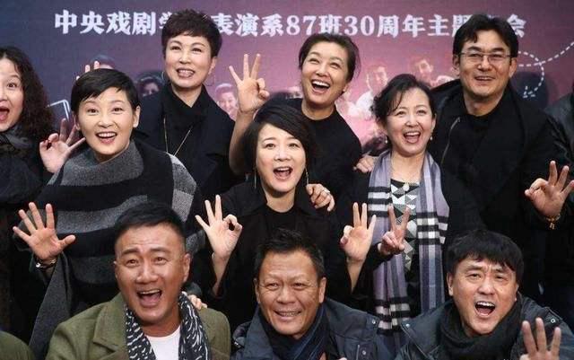 中国电视金鹰奖|52岁荣获飞天视帝！金鹰奖输给李易峰的何冰：我只是个老手艺人