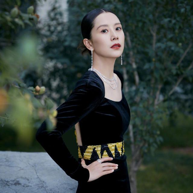 海清|海清实惨！错失白玉兰又与飞天失之交臂，是奖运差还是实力不够？