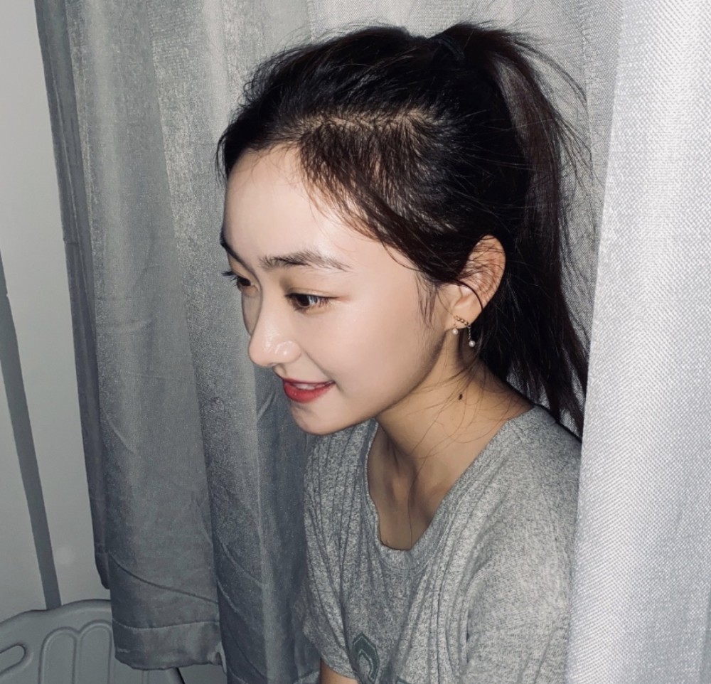 北电|北电实验班合影曝光，孙俪妹妹稳居C位，怀抱张子枫夏梦排面足