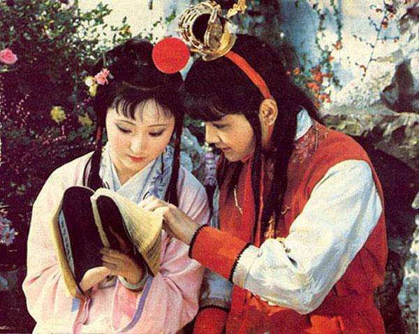 贾宝玉|如果宝玉能同时娶宝钗和黛玉，宝钗为妻黛玉为妾，是最圆满的结局