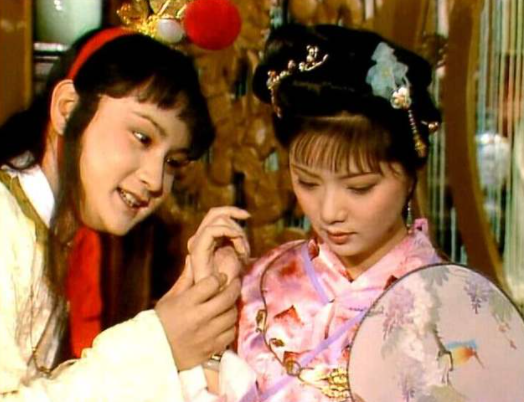 贾宝玉|如果宝玉能同时娶宝钗和黛玉，宝钗为妻黛玉为妾，是最圆满的结局