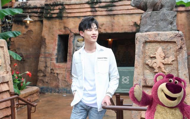 王一博|肖战遭王一博亲妈陷害？谢明皓对后者猛泼脏水，网友：反常必有妖