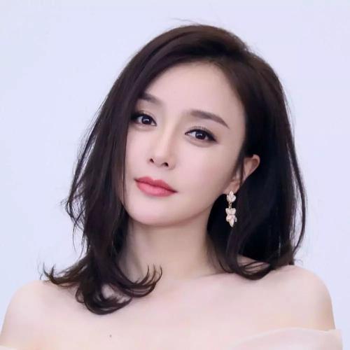 秦岚|著名演员秦岚：两次恋情均无果，用双手撑起父母的幸福晚年