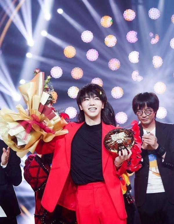 湖南卫视|湖南卫视停播收视率第一的综艺，何炅主持的综艺收视率再低也要做