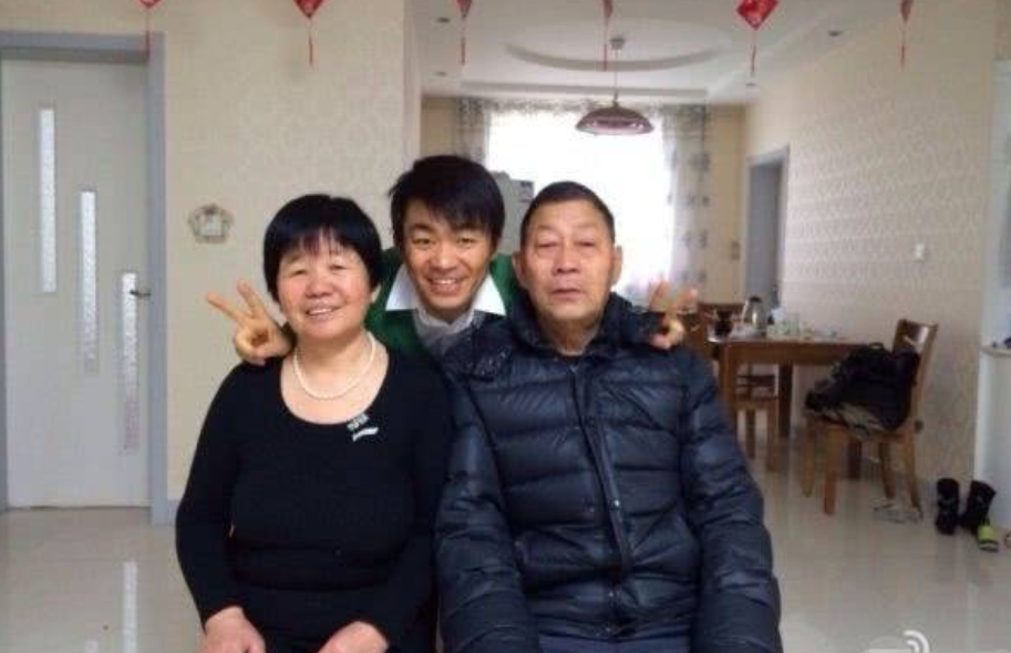 王宝强|王宝强新电影国庆节上映，曾经历弟弟意外离世，与马蓉离婚后新恋情稳定