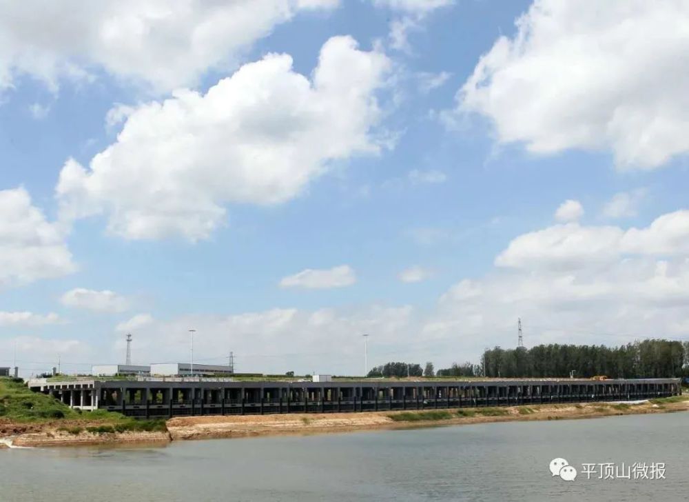 资料图片  位于神马大道沙河桥西侧的沙河叶县港区码头