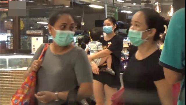 乐基儿|乐基儿一家三口逛街，儿子太黏人全程要抱抱，富商老公贴心包办