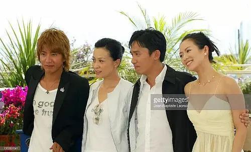 木村拓哉|我们都被时代的滤镜给骗了！木村拓哉与梁朝伟合影，差距一目了然