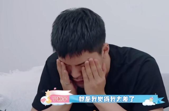 章子怡|吃瓜日报丨章子怡现身富豪聚会？黄晓明被骗3600万？羽泉合体？