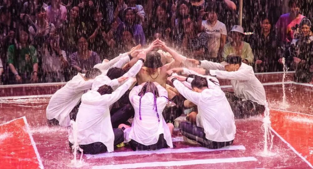 街舞|大神纷纷放弃复活不愿陪跑，相比《浪姐》，《街舞》节目组还是太嫩