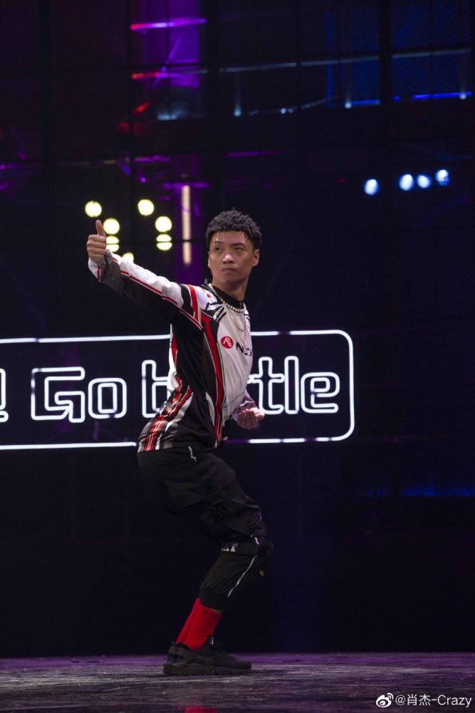 街舞|大神纷纷放弃复活不愿陪跑，相比《浪姐》，《街舞》节目组还是太嫩