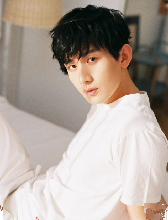 成毅|富婆追星成毅，直接联系欢瑞老板安排饭局，网友评论真相了