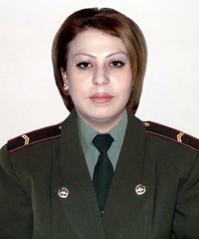 亚美尼亚女兵图片