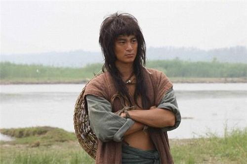 宋江|梁山好汉均不得善终？早有2人识破宋江真面目，悄悄另谋他路