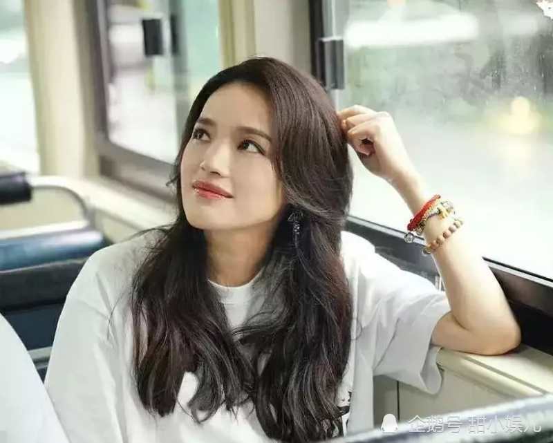 舒淇|舒淇：被4位男神深爱过，一个在争议中逆风翻盘的女子