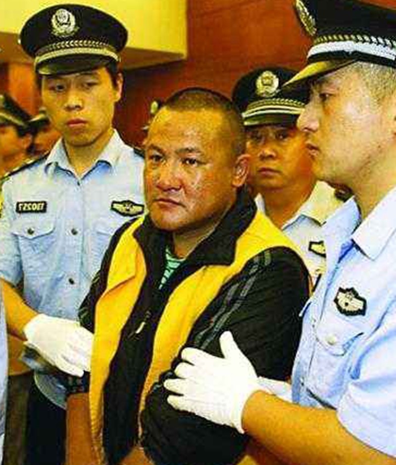 石家庄"黑老大"张宝林,为帮弟弟报仇犯下命案,弟弟也被枪决_腾讯新闻