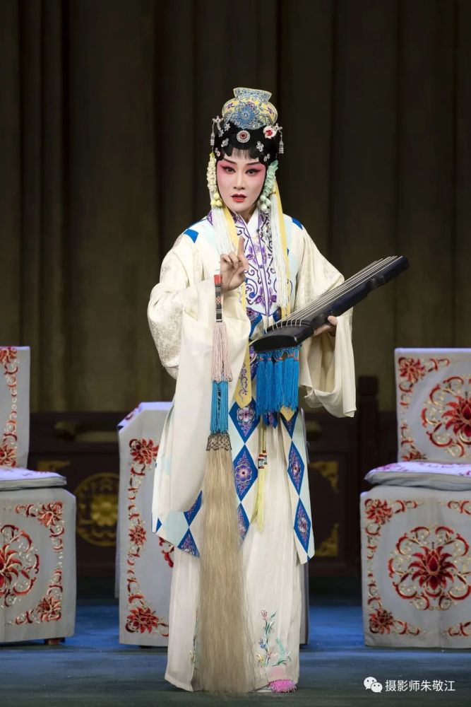 翁佳慧张媛媛主演昆曲玉簪记组照