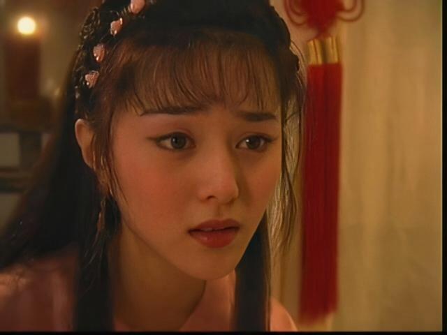 范冰冰|过气艺人的落寞，范冰冰被骂蹭红旗热度后，又被传已经怀孕