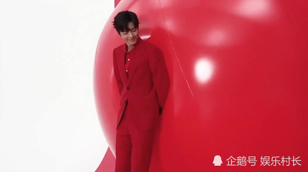 肖战工作室|肖战工作室成立一周年，写诗记录一年间状况，对争议抵制描述直白用心