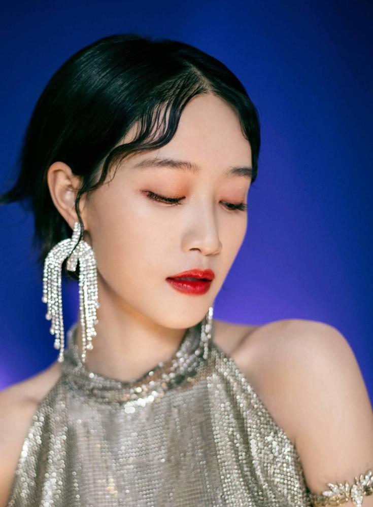 蓝盈莹回应从北京人艺辞职浣碧长大了