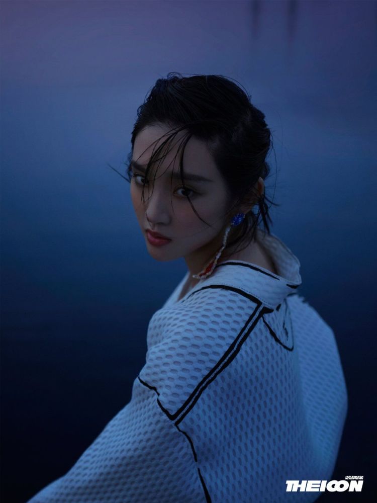 唐艺昕|唐艺昕产后复出首封大片，状态不输杨幂赵丽颖，张若昀功劳不小