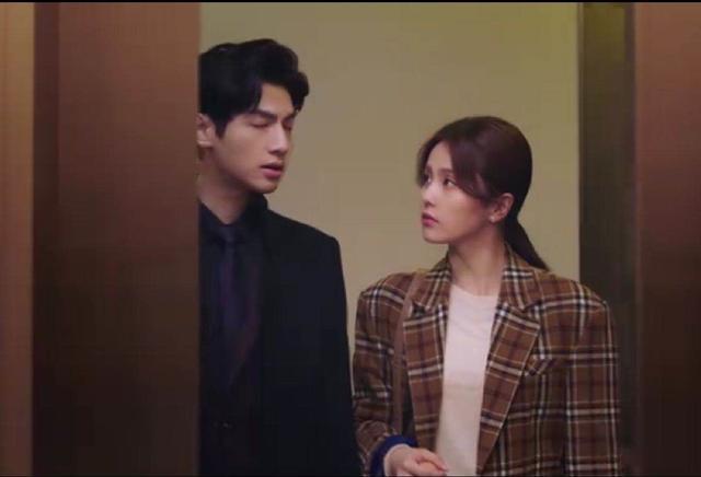 罗云熙|罗云熙片场暴露真实身高！穿拖鞋罕见脱离恨天高，和白鹿同一水平