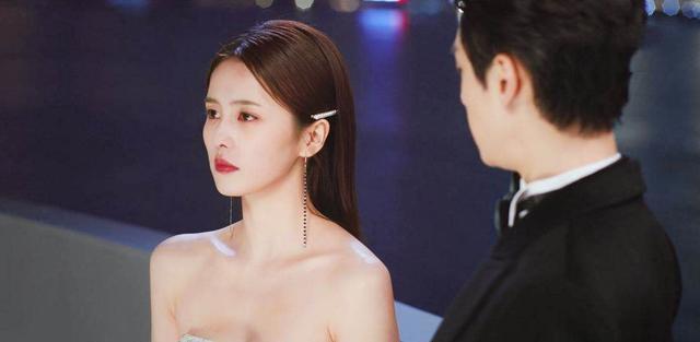 罗云熙|罗云熙片场暴露真实身高！穿拖鞋罕见脱离恨天高，和白鹿同一水平