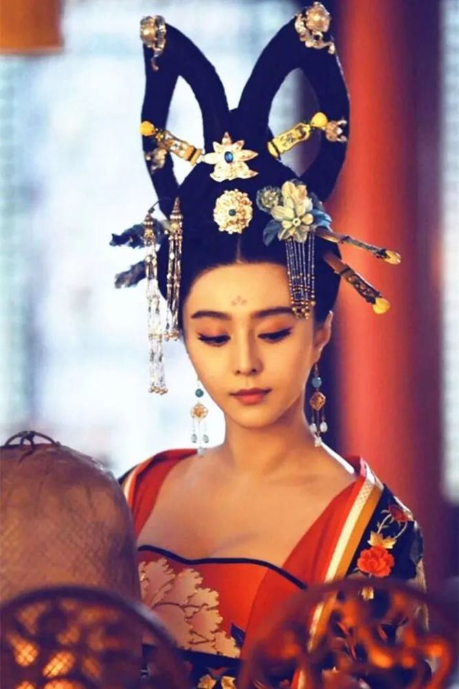 唐太宗李世民|景甜范冰冰惊艳一时的古装扮相，都不如她们十分之一…