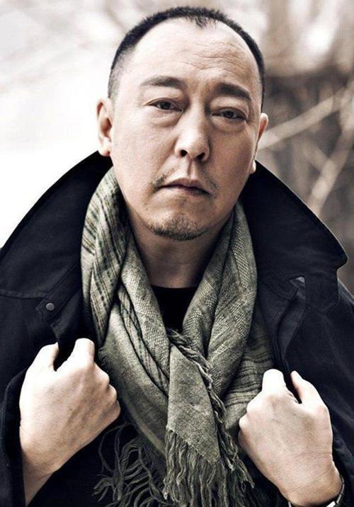 倪大红|倪大红身体状态引担忧，被称“名导收割机”的他才是真正的剧抛脸