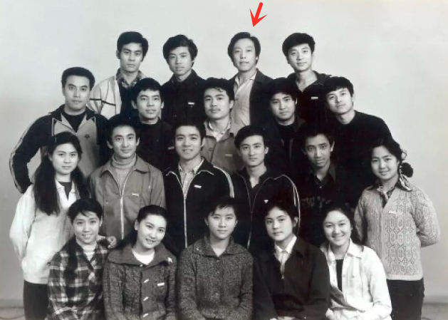 倪大红|倪大红身体状态引担忧，被称“名导收割机”的他才是真正的剧抛脸