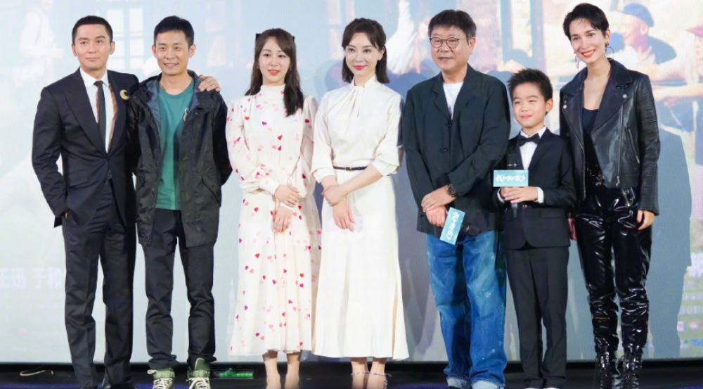 我和我的家乡|杨紫精修图好美，生图爆出差别太大，被吐槽“照骗”