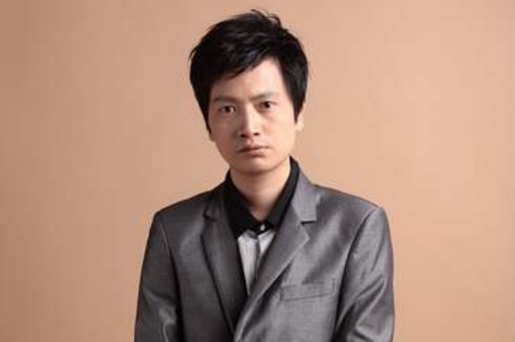 作家|知名作家张一一曾质疑范仲淹，并写下《新岳阳楼记》，水平如何