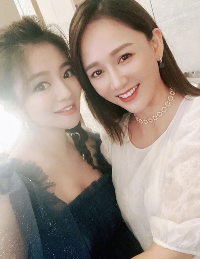 安以轩|40岁安以轩晒照庆生，同时为二胎办迎婴派对，丈夫送380万名表惹人羡