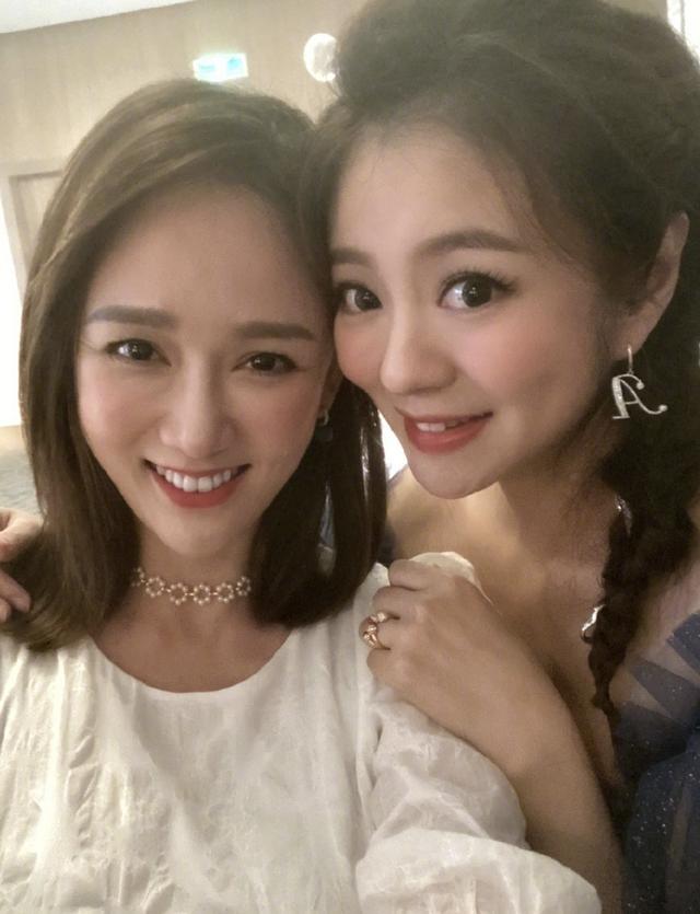 安以轩|40岁安以轩晒照庆生，同时为二胎办迎婴派对，丈夫送380万名表惹人羡