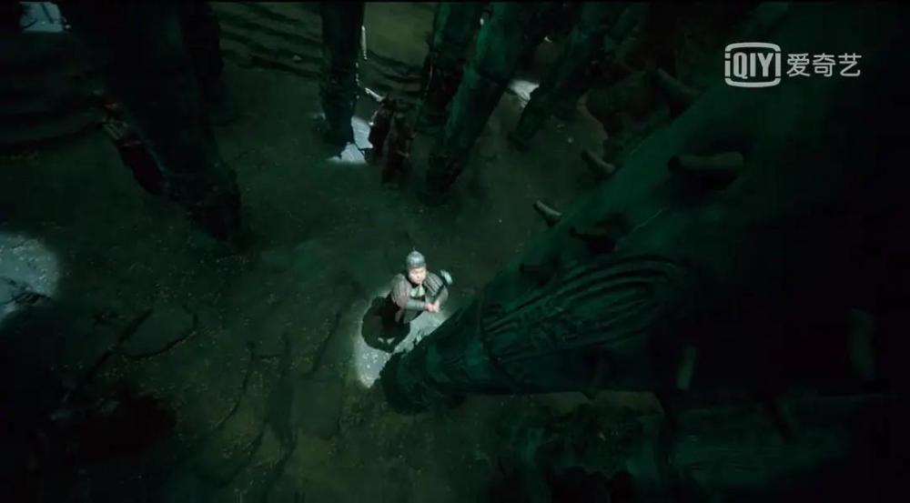 吴邪|《重启》吴邪在金水里看到的古代士兵其实是心脏起搏器真人化？