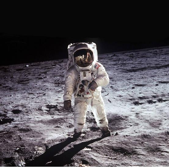 月球|我国科学家：月球暗藏巨大危险！它比在地球上可怕1000倍